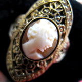VINTAGE Old Victorian 3D CAMEO Carvings Antique Gold Tone Womens RING Jewelry size 7.75