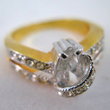 Womens Jewelries PEAR Shape Crystal Clear Glass Stones Multi-Stone RING RINGS size 6