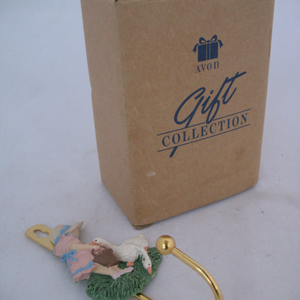 NEW NIB AVON Country Girl Goose WALL HANGER Hanging METAL HOOK HOOKS Towel Pot Holder Kitchen Bed Bath