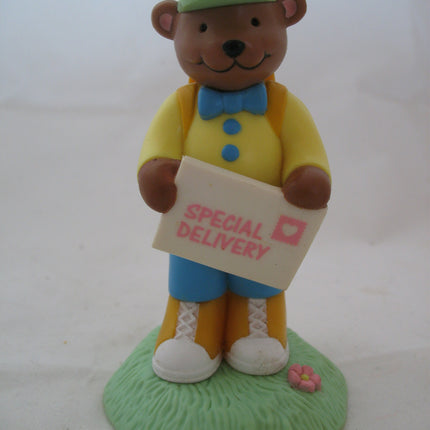 AVON Brown BEAR MAILMAN SPECIAL DELIVERY Handler Messenger Man FIGURINE Animal FIGURINES