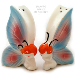LOT 2pc BLUE PINK BUTTERFLY BUTTERFLIES Ceramic Kitchen SALT PEPPER SHAKER JAPAN