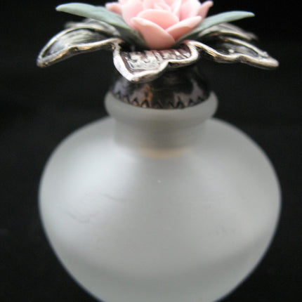 AVON NEW 2001 VICTORIAN PERFUME FRAGRANCE Empty Frost Frosted GLASS BOTTLE PINK ROSE ROSES Floral Flower Flowers SILVER PEWTER Collectibles Bottles Collectors Home Bed Bath Decors Decorations