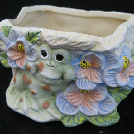 NEW 3D Green FROG FLORAL FLOWERS Painted CERAMIC Trinket Display BOX CONTAINER