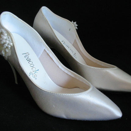 New Vintage Y2K 90s Peacocks Womens Pump Shoes High Heels Made USA Cream White