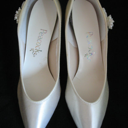 New Vintage Y2K 90s Peacocks Womens Pump Shoes High Heels Made USA Cream White