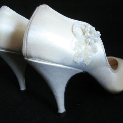 New Vintage Y2K 90s Peacocks Womens Pump Shoes High Heels Made USA Cream White