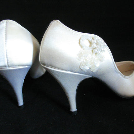 New Vintage Y2K 90s Peacocks Womens Pump Shoes High Heels Made USA Cream White
