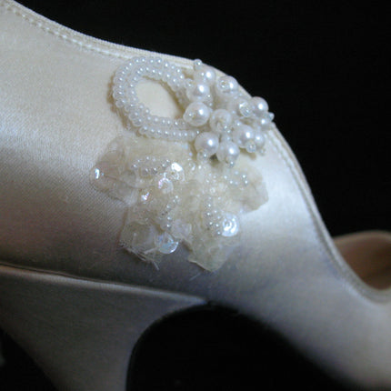 New Vintage Y2K 90s Peacocks Womens Pump Shoes High Heels Made USA Cream White
