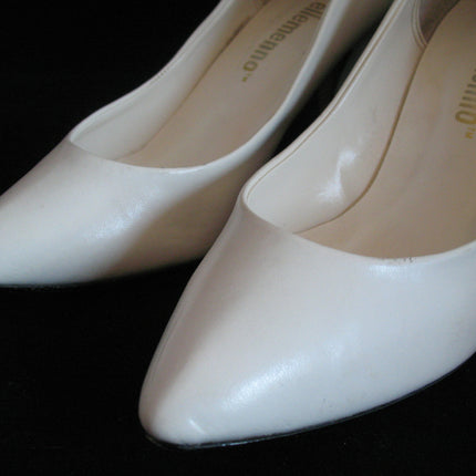 ELLEMENNO CREAM WHITE Womens Ladies Classic 3-1/4 in HIGH HEELS Womens SHOES size 5-1/2