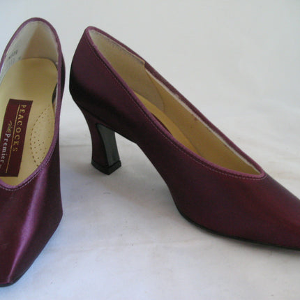 New Vintage Y2K 90s Peacocks Womens Pump Shoes High Heels Made USA Satin Purple