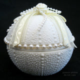 NEW Cream WHITE CERAMIC ROUND Box Boxes Trinket Trinkets Treasure Treasures Jewelry Jewelries CONTAINER CONTAINERS STORAGE Faux Pearl Pearls Bed Bath Home Decors Decorations