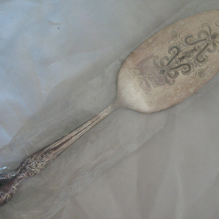 NEW VINTAGE AVON 1978 President's Club SILVER PLATE Plated SPOON CAKE PIE SERVER Serving Party Home Kitchen Collectible Collectors