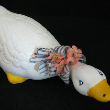VINTAGE WHITE Yellow Ceramic Plaster DUCK GOOSE GEESE Animal FIGURINE Home Decor