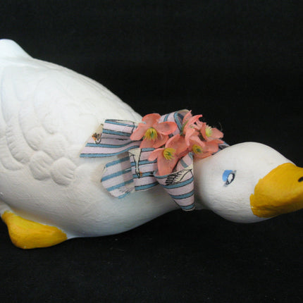 VINTAGE WHITE Yellow Ceramic Plaster DUCK GOOSE GEESE Animal FIGURINE Home Decor