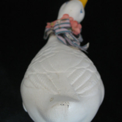 VINTAGE WHITE Yellow Ceramic Plaster DUCK GOOSE GEESE Animal FIGURINE Home Decor