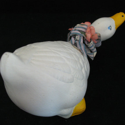 VINTAGE WHITE Yellow Ceramic Plaster DUCK GOOSE GEESE Animal FIGURINE Home Decor