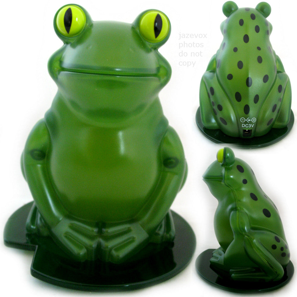 NEW NIB BOX AVON Green LIGHTED FROG Plastic FIGURINE Animal Indoor Table Decor