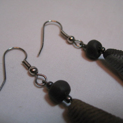 VIntage Painted Natural Ocean SEA SHELLS Seashells Cone DANGLING DANGLE Hook EARRINGS Set