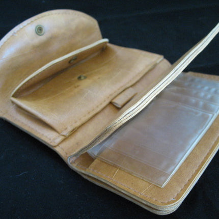 Women Beige LEATHER Check Money Cash ID Photo WALLET PURSE CASE