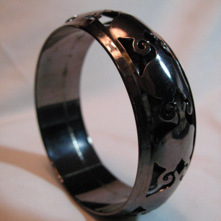 NEW Womens Jewelries Silver Black Dark Gray Grey CARVED METAL Tin Metallic BANGLE BRACELET BRACELETS