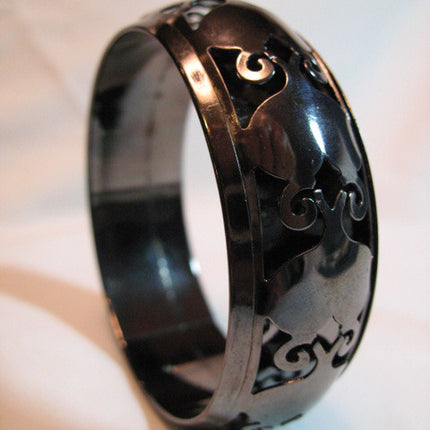 NEW Womens Jewelries Silver Black Dark Gray Grey CARVED METAL Tin Metallic BANGLE BRACELET BRACELETS