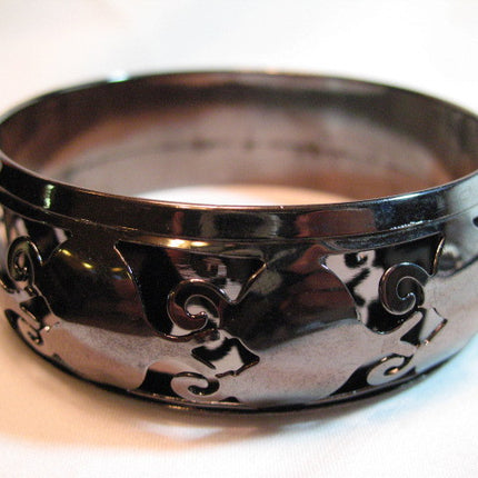 NEW Womens Jewelries Silver Black Dark Gray Grey CARVED METAL Tin Metallic BANGLE BRACELET BRACELETS