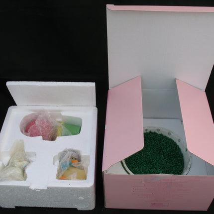 NEW AVON EASTER SPRING GARDEN CANDLE Ceramic Dish Holder SET CANDLES Bunny Rabbit Duck Pink Rose Flower