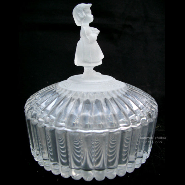 NEW NIB AVON GOEBEL HUMMEL FROSTED GIRL LEAD CRYSTAL GLASS Figurine Trinket BOX Collectible Collectibles