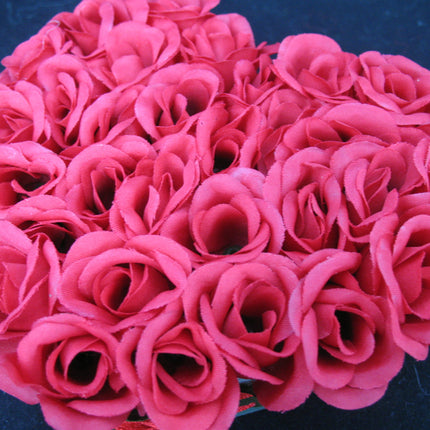 AVON SCENTED RED ROSE ROSES FLOWERS LOVE HEART HEARTS FLORAL Wall Hanging Decors Decorations VALENTINE VALENTINES Day GIFT GIFTS For HER LOVE ONE SWEETHEART GIRLFRIEND WIFE Romantic Romance Loving Sweet Present Presents