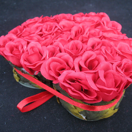 AVON SCENTED RED ROSE ROSES FLOWERS LOVE HEART HEARTS FLORAL Wall Hanging Decors Decorations VALENTINE VALENTINES Day GIFT GIFTS For HER LOVE ONE SWEETHEART GIRLFRIEND WIFE Romantic Romance Loving Sweet Present Presents