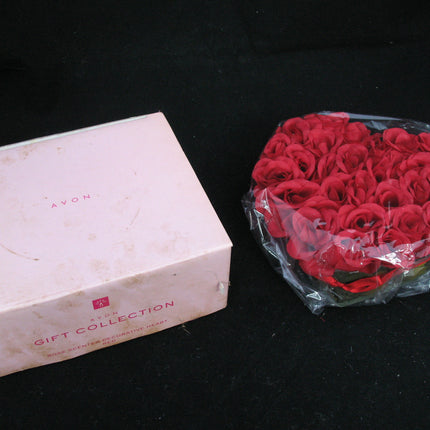 NEW AVON SCENTED RED ROSE ROSES FLOWERS LOVE HEART HEARTS FLORAL Wall Hanging VALENTINES Day GIFT GIFTS For HER