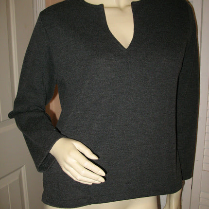 Womens Sweaters Tops Dark GRAY GREY LONG SLEEVE V-NECK VNECK TOP SWEATSHIRT SWEATER SHIRTS Winter Clothes Clothing Front Pocket size Medium Women Cheap Affordable Clothes Clothing Fashion Wear Wears Cold Winter Fall Season Days
