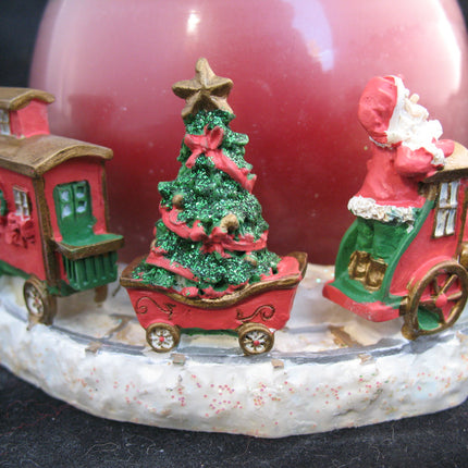 NEW CHRISTMAS SANTA CLAUS WORKSHOP RED Scented CANDLE JAR + Ceramic Topper Dish