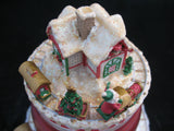 NEW CHRISTMAS SANTA CLAUS WORKSHOP RED Scented CANDLE JAR + Ceramic Topper Dish
