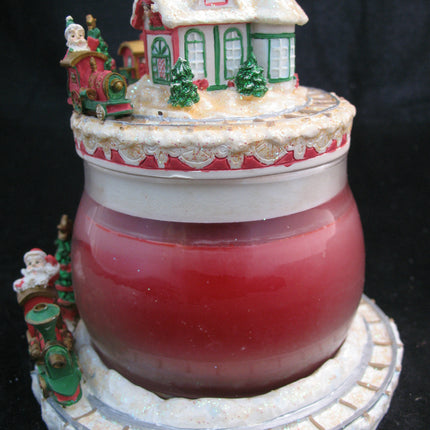 NEW CHRISTMAS SANTA CLAUS WORKSHOP RED Scented CANDLE JAR + Ceramic Topper Dish