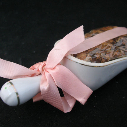 NEW WHITE CERAMIC Floral Flowers SCOOP SCOOPER SCOOPERS POTPOURRI Display Fragrance Scent Home Decors