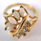 VINTAGE Gold Tone WHITE OPAL Crystal Glass Stones Cluster RING Womens Rings size 7