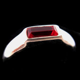 Vintage Silver Tone Ruby RED Rectangle Glass Stone Stones Womens Jewelries Rings RING size 8.75