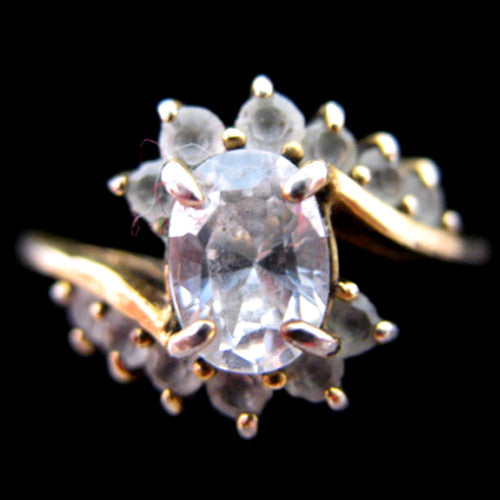 VINTAGE Oblong Crystal SOLITAIRE Glass Accent Stones Women Ladies RING Jewelry 7