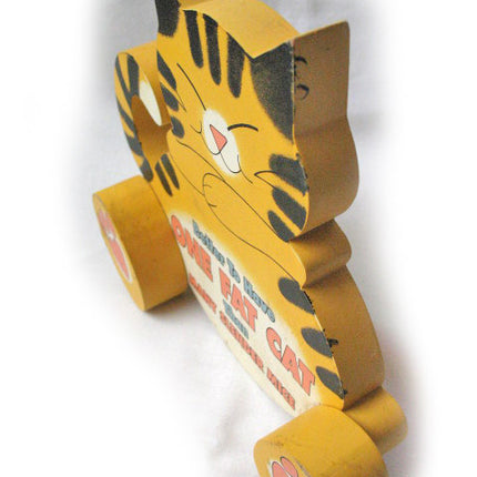 HOUSE of LLOYD Yellow FAT CAT Home/Kitchen/Table/Wall Decor Wood Funny Sign